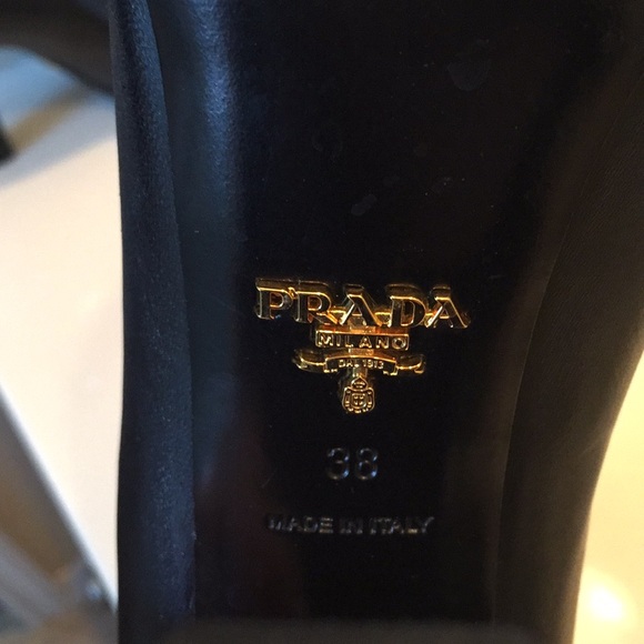 Prada leather pump boots with zipper back . Sz 38 - Picture 3 of 5